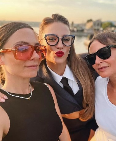 serenay sarikaya dan gunbatimi pozlari 